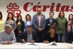 Carrefour colabora con Cáritas en su proyecto de reciclado textil: Moda Re-