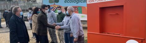 El Presidente de la Junta de Andalucía ha visitado la empresa de inserción Bioalverde de Cáritas Sevilla