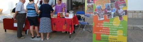 Se consolida la labor en Comercio Justo de los voluntarios de Cáritas en la Feria de la Solidaridad de San Antonio de Benagéber (Valencia)