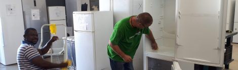 Fundació Tots Units, de Caritas Segorbe Castellón, trabaja por consolidar un proyecto de gestión de reparación de aparatos eléctricos y electrónicos como nuevo servicio